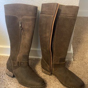 Born Molema Boots - Size 9